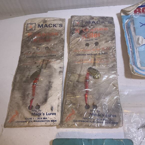 VTG HUGE Branded Fish Tackle Lot Lures Rampala NOS Hooks, Weights Leaders Flies - Picture 16 of 16